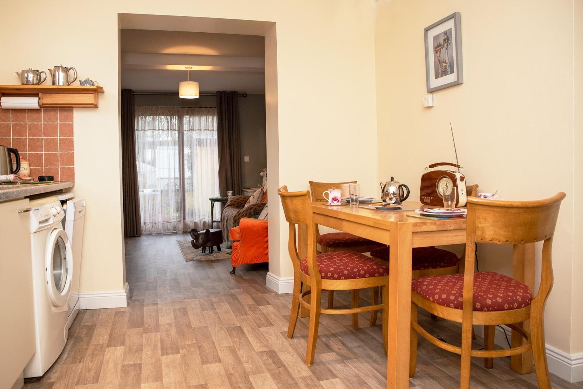 The Veterinary @ Kildare Village מראה חיצוני תמונה